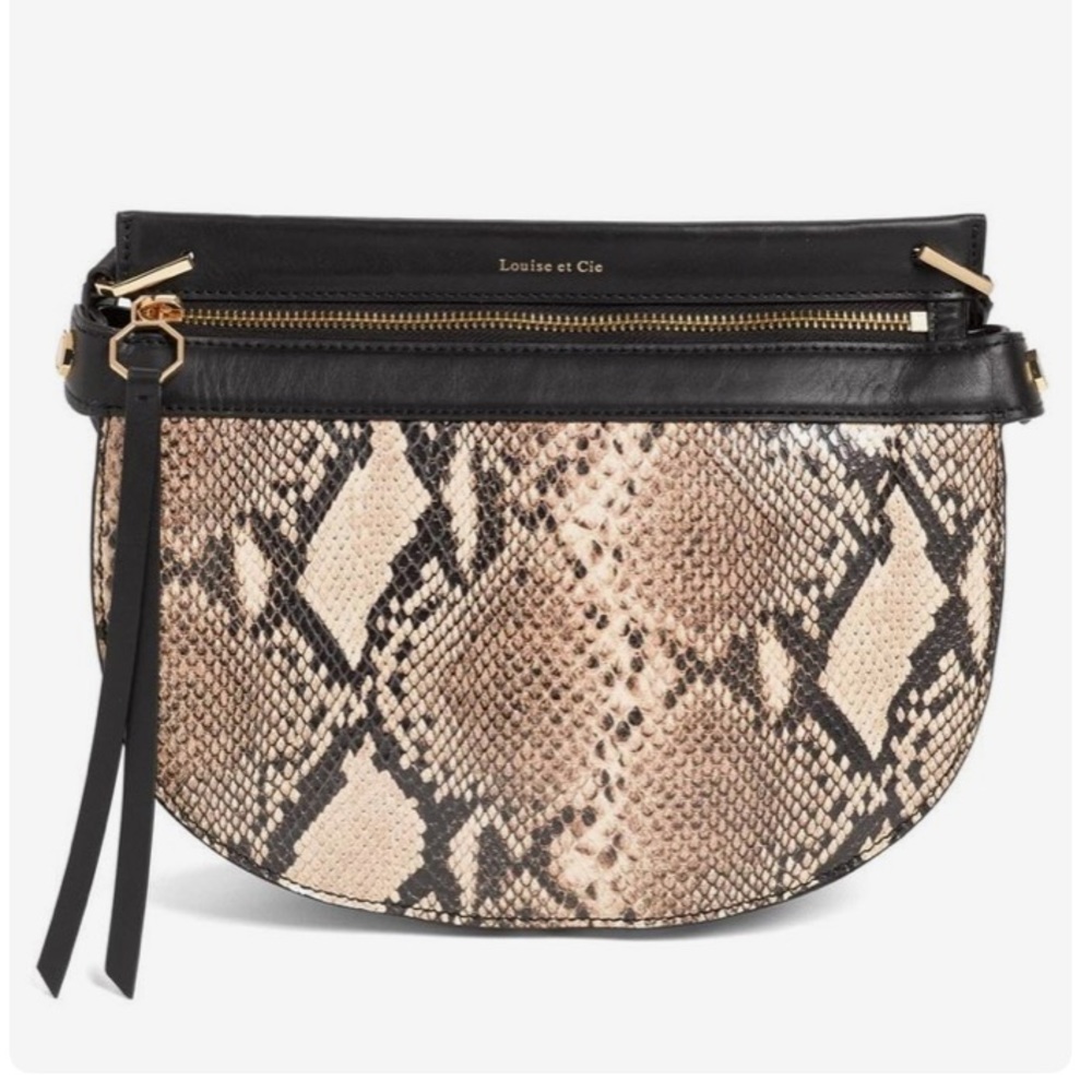 Super sleek! 🍸Louise Et Cie Leather Crossbody Bag